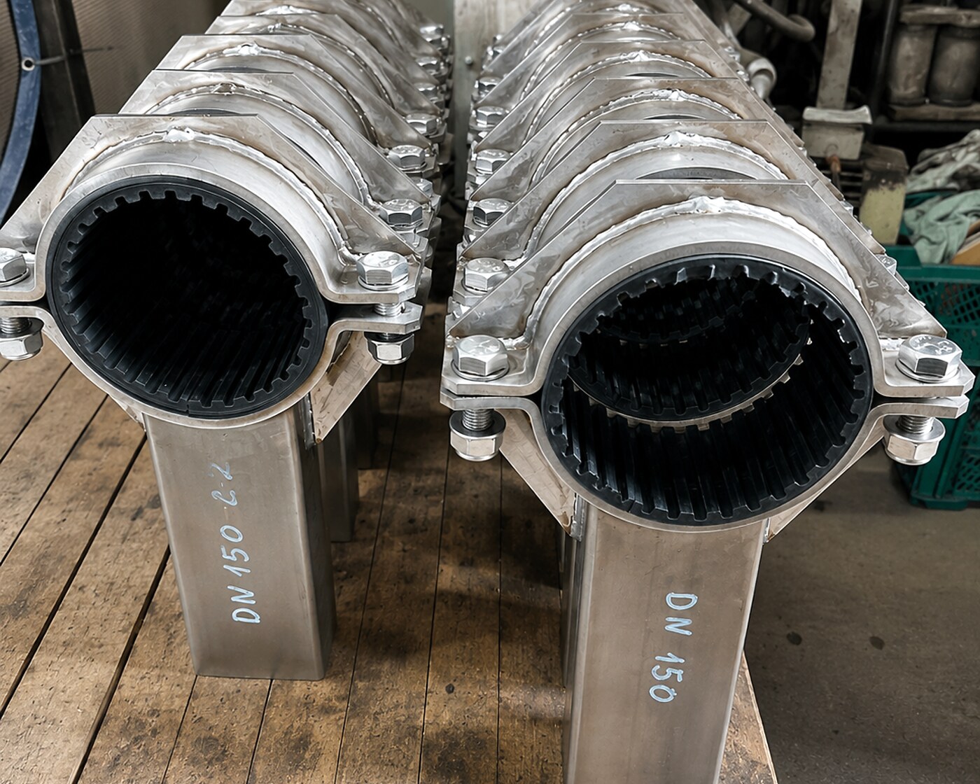 Stainless-steel pipe clamps for hygienic process piping